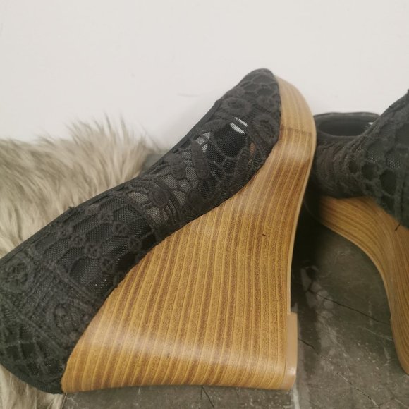 American Eagle Wedges - Picture 5 of 7